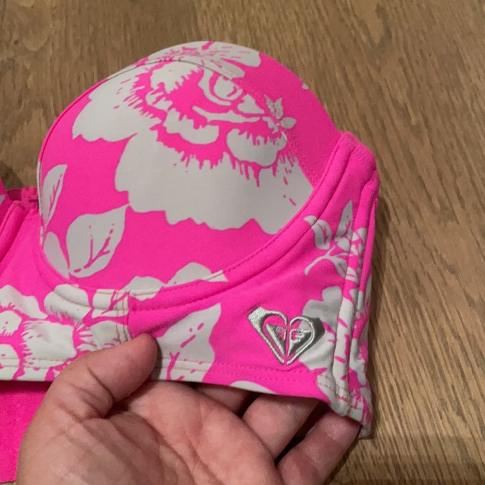 Roxy underwire bikini top with removable straps - Picture 5 of 7